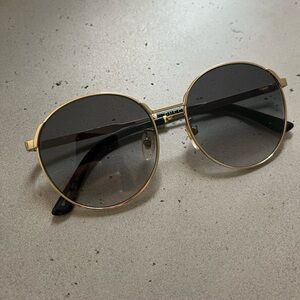 Gucci Gold and Black Aviator Sunglasses with Gradient Lenses